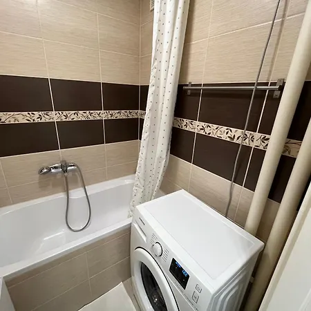 University Of Debrecen Apartment *