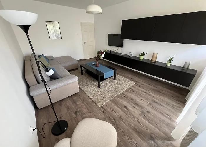 Debreceni Nagyerdei - Ingyenes Zárt Parkolóval Apartman